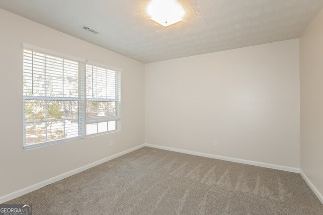 Building Photo - 250 Bramble Bush Trail