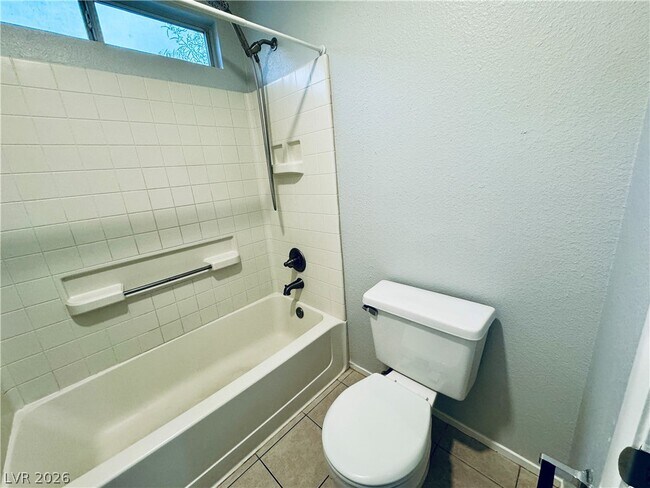 Building Photo - 2581 Silver Shadow Dr