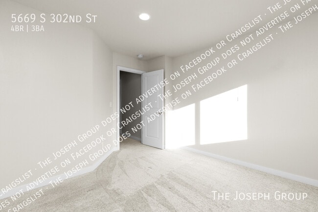 Building Photo - 5669 S 302nd St
