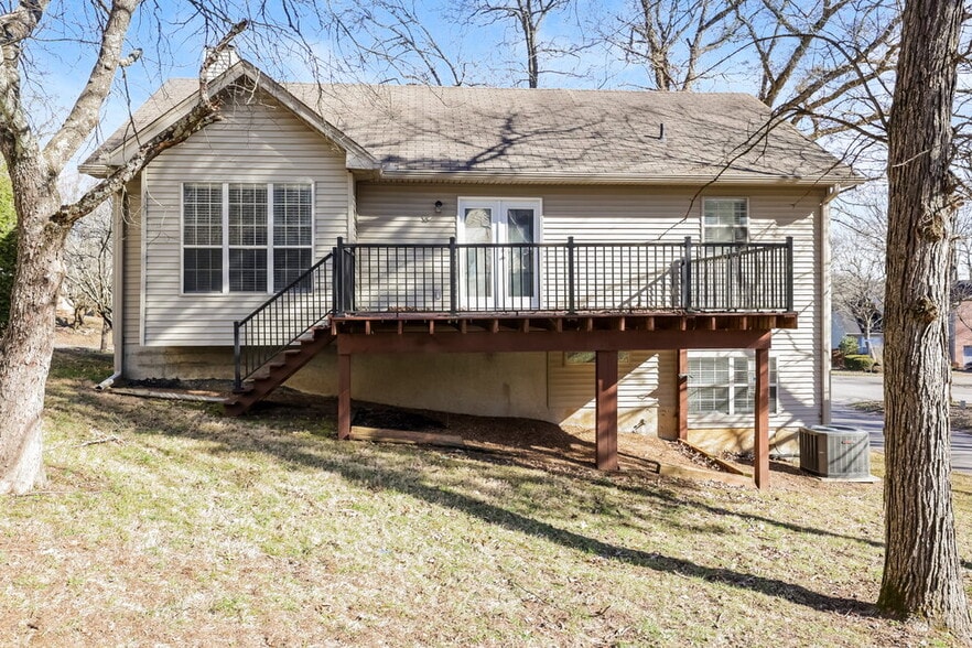 Building Photo - 401 Newberry Ct