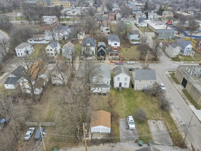 Building Photo - 741 E Mound St