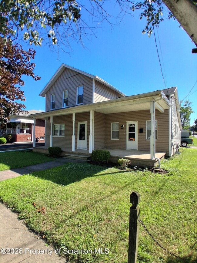 Building Photo - 723 Exeter Ave