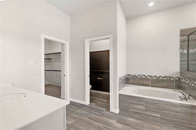 Building Photo - 5517 Liberty Dr