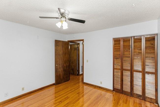 Building Photo - 2909 Cherry Hills Dr