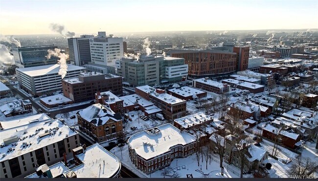 Building Photo - 40 North St