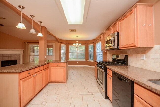 Building Photo - 13639 Country Pine Ct