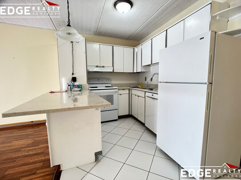 Building Photo - 200 Swanton St