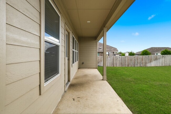 Building Photo - 14014 Roller Mls