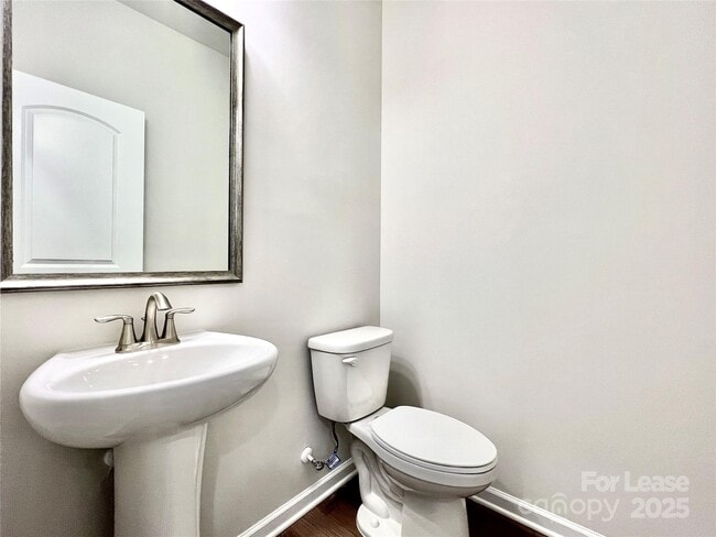 Building Photo - 15022 Camus Ct