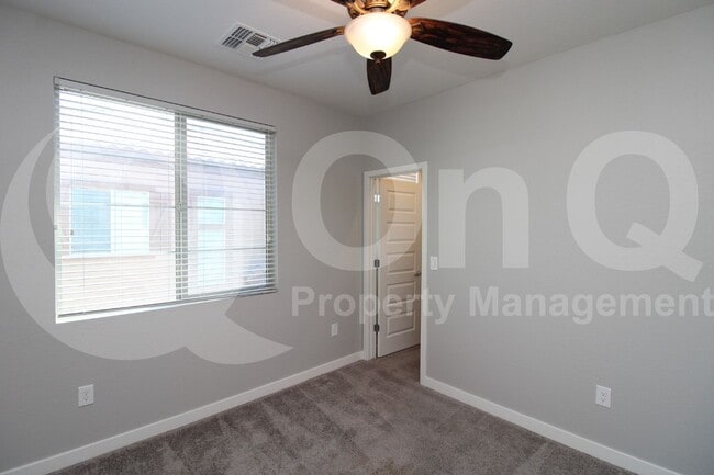 Building Photo - 2736 S Cavalier Dr