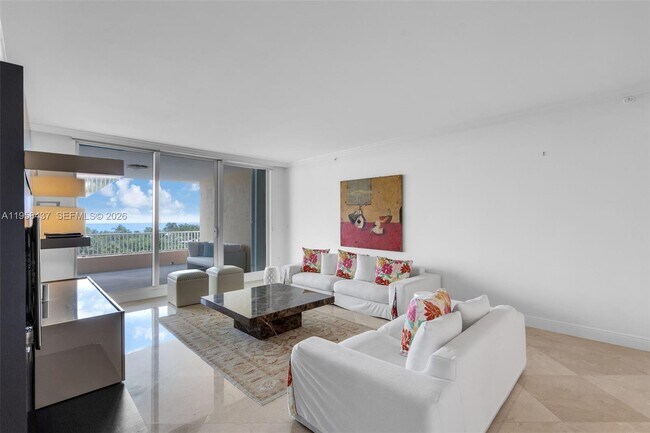 Building Photo - 785 Crandon Blvd