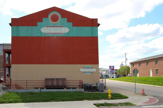 Building Photo - Located in the Village!