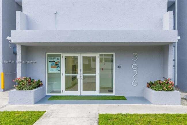 Building Photo - 3626 NE 168th St