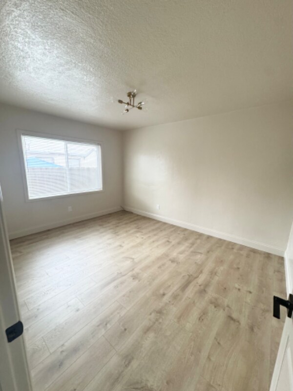 Building Photo - 708 Burke Ave