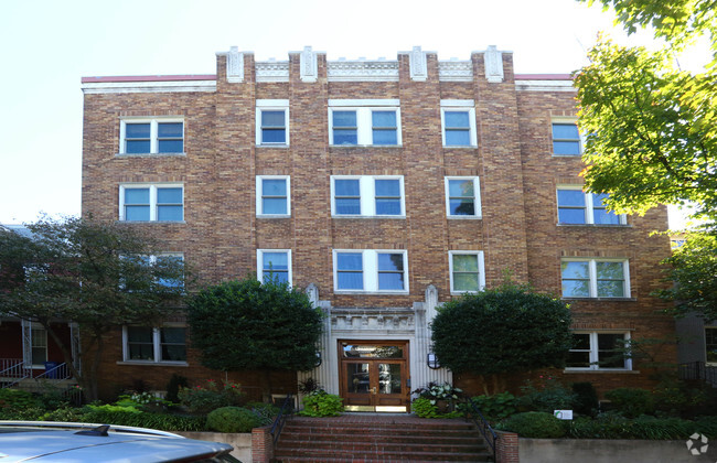 The Hawthorne - 317 10th St NE Washington DC 20002 | Apartment Finder