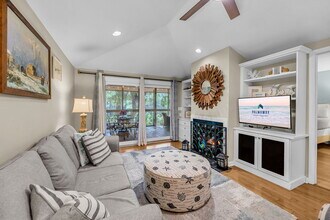 Building Photo - Branson - Breeze