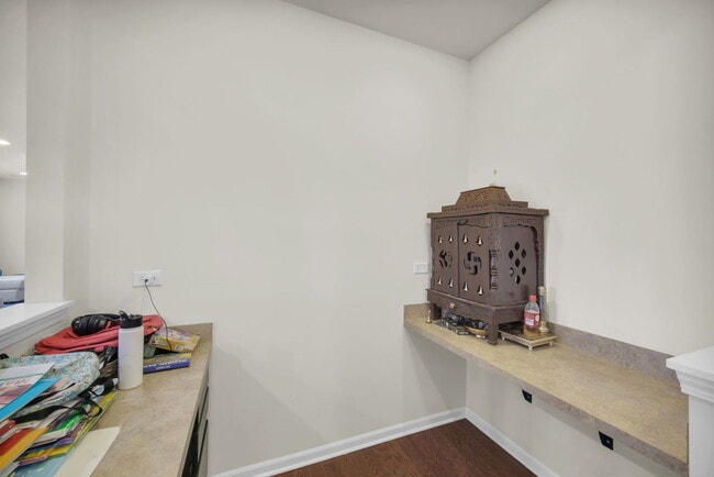 Building Photo - 4255 Fraser Cir