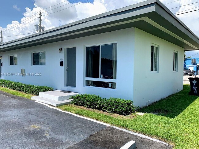 Building Photo - 14154 SW 88th Ave