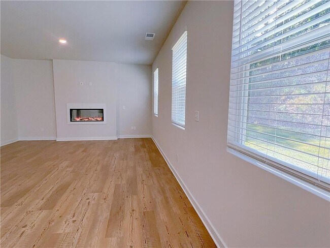Building Photo - 8501 Polston Pl
