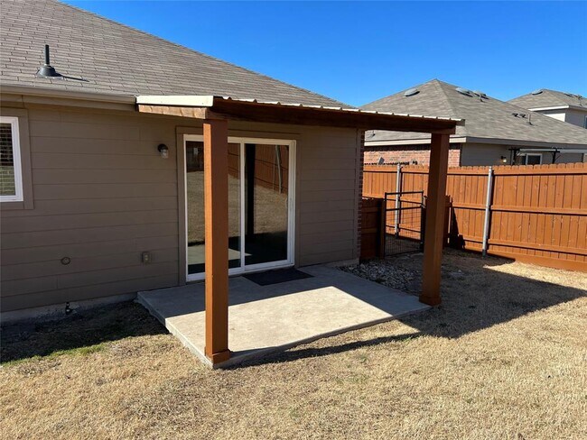 Building Photo - 1427 Swan Ridge Dr