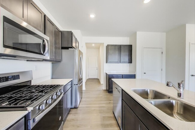 Building Photo - 6443 Juniper Dr