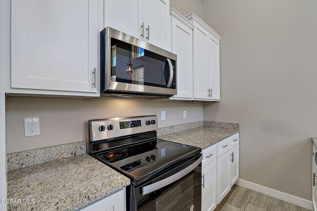 Building Photo - 1031 Vinton Ave