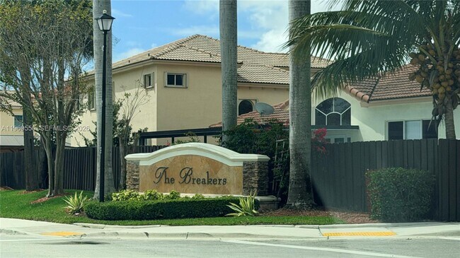 Building Photo - 9468 SW 221st Ln