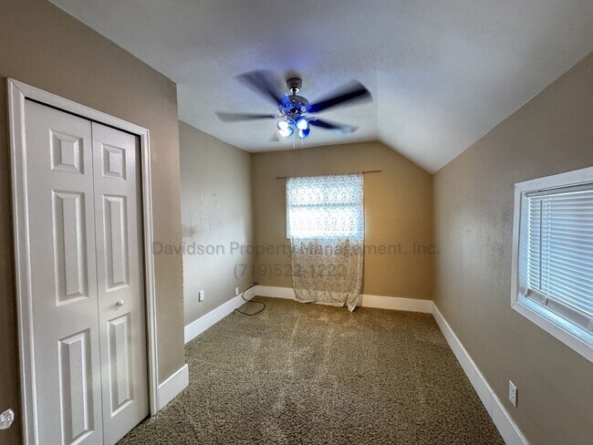 Building Photo - Stunning 4 Bedroom House near Old Colorado City