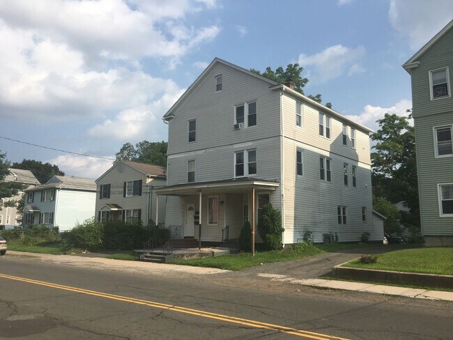 Building Photo - 240 Clinton St