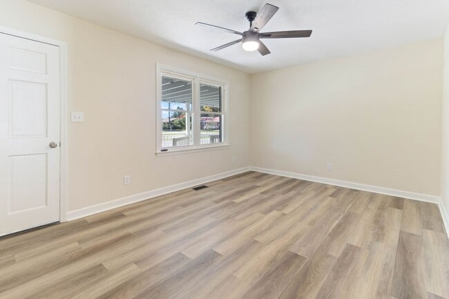 Building Photo - 1106 Bullard St