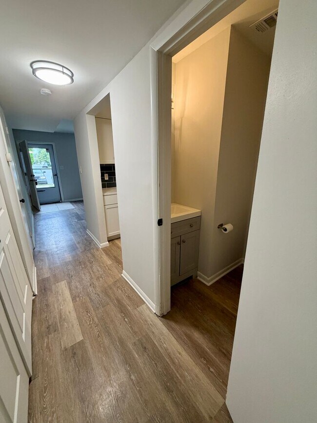 Building Photo - Move in Ready Home Now Available!