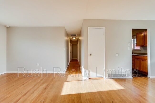 Building Photo - 4326 Raritan St