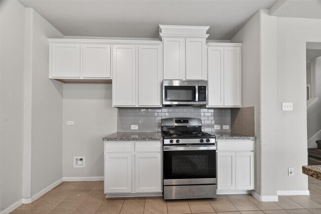 Building Photo - 2903 Painted Sunrise Trail