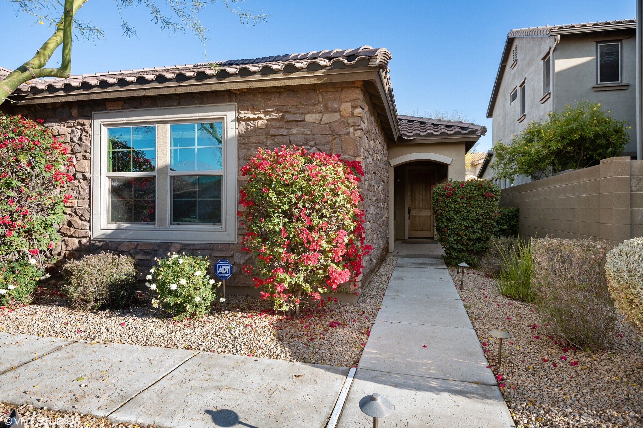 Building Photo - 3760 E Covey Ln