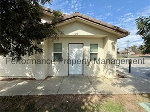 Building Photo - 624 Knotts St
