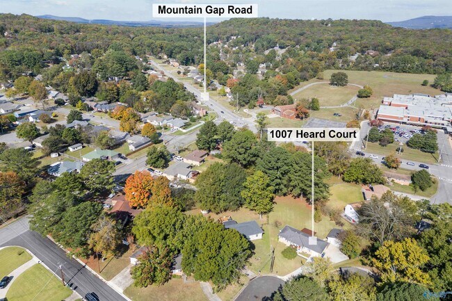 Building Photo - 1007 Heard Ct SE