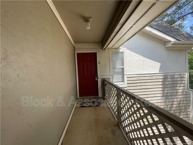 Building Photo - 1000 Wood Creek Dr