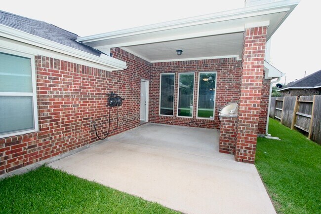 Building Photo - 28222 Helmsman Knolls Dr