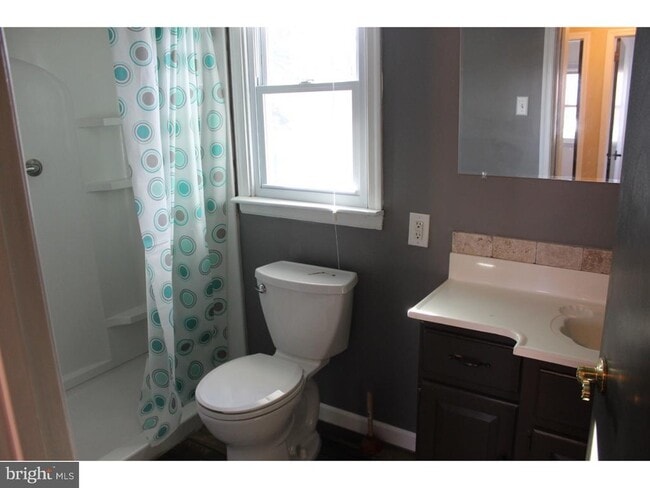 Building Photo - 113 W Rutherford Dr