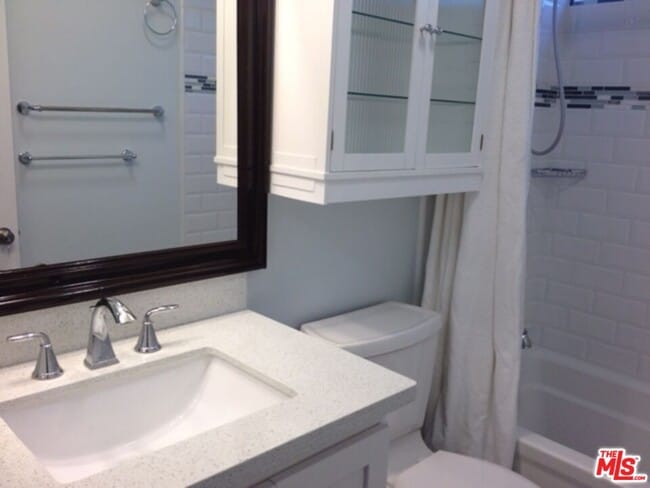 Building Photo - 17230 Avenida de la Herradura