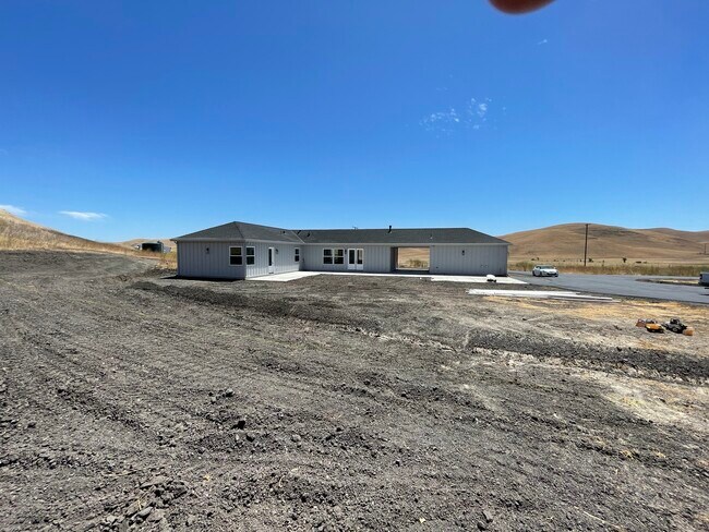 Building Photo - 7575 Manning Rd