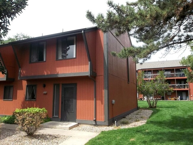 Primary Photo - Comfort Meets Convenience – 3BR Fort Colli...