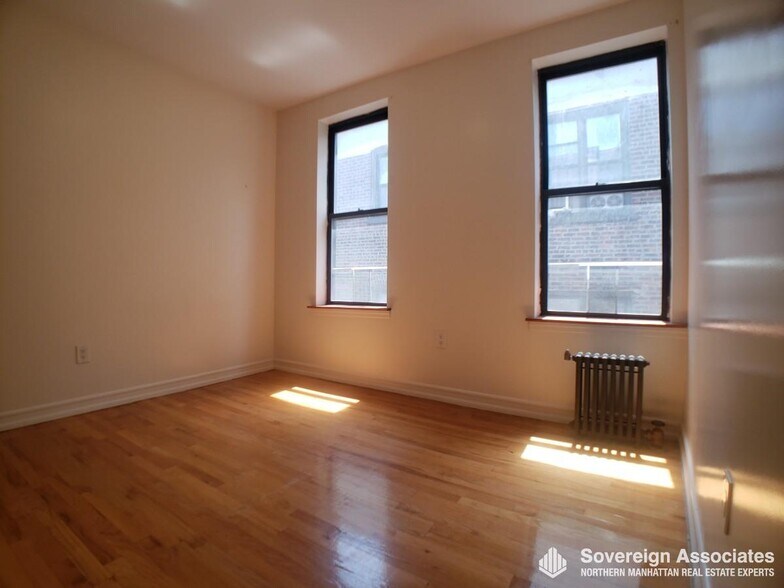 Building Photo - 86 Haven Ave