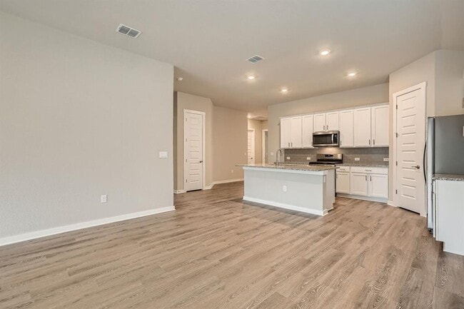 Building Photo - 2032 Wilsons Warbler Dr