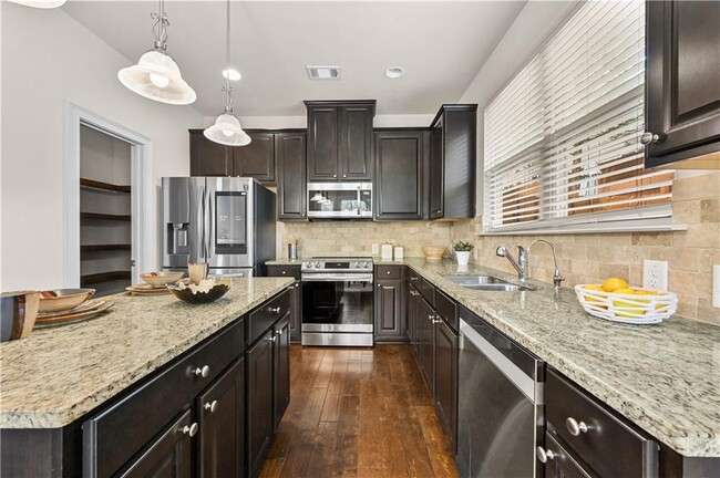 Building Photo - 2396 Whiteoak Bend