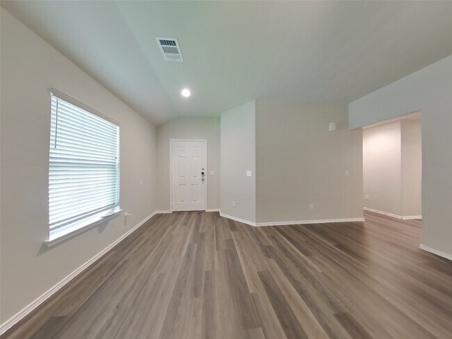 Building Photo - 254 Cumberland Forest Dr