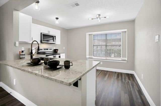 Building Photo - 108 Kings Row