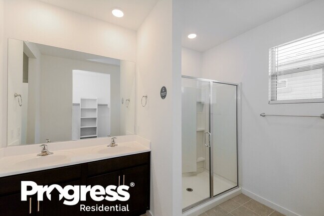Building Photo - 14446 W Hackamore Dr.