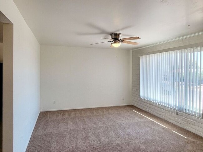 Building Photo - 3702 S Avenida De Las Palmas