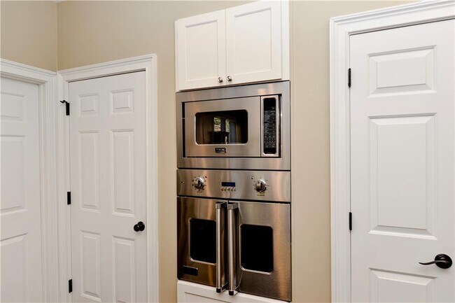 Building Photo - 265 Windsor Gate Cove NE